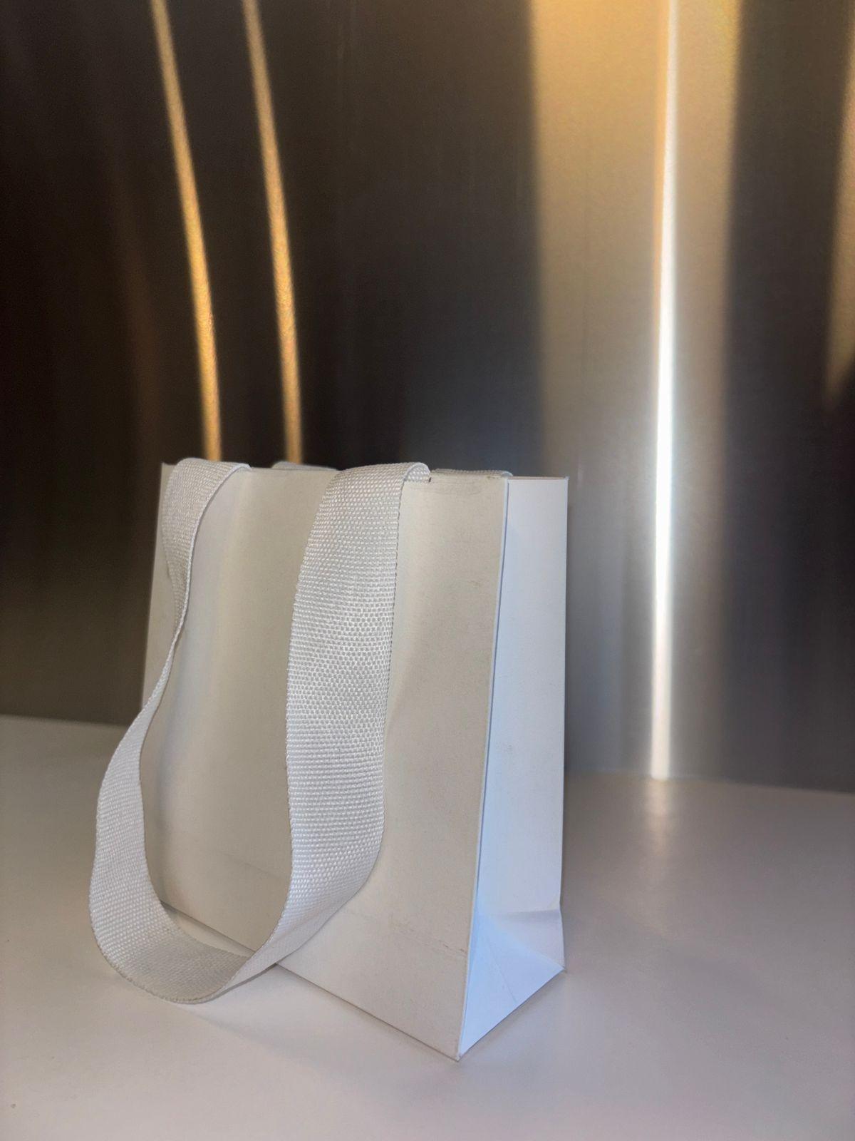Bolsa Blanca - 11,5cmx11,5cmx4,5cm
